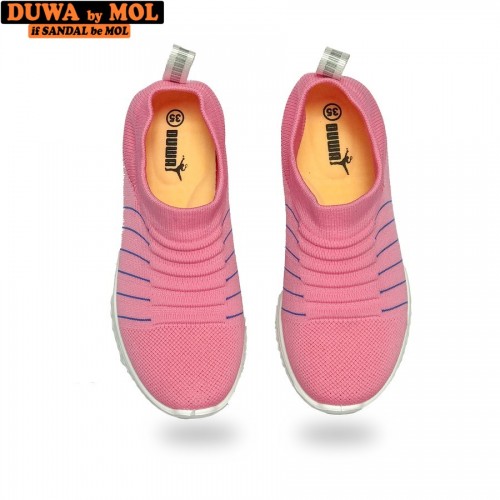 giay-slipon-nu315ceccb5b6480c1af.jpg