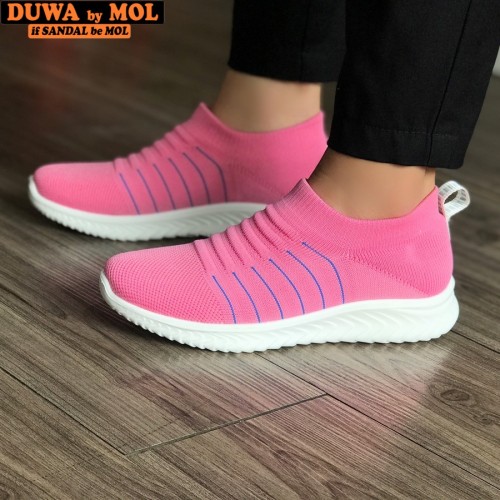 giay-slipon-nu58d34f77bdade6026a.jpg