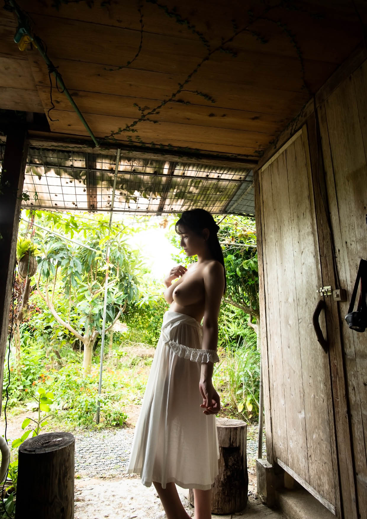 Ria_Yamate_1st_Album_1_-105a7dac0a00d4e0ac9.png