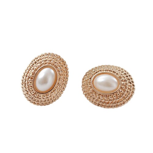 Oval-Pearl-Ear-Clips-and-American-Temperament-High-end-Cold-Wind-Earrings-Non-perforated-Ear-Clips3ac46ff85bd5770b.jpeg