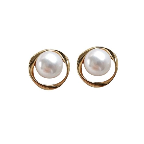 French-Retro-Fashion-Design-Irreguar-Round-Pearls-Clip-Earrings-Simple-Temperament-Imitation-Pearls-Clip-Earrings-No-Piercing7c71ca0769a5ba2c.jpeg
