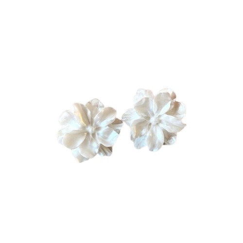 Korean-Elegant-Pure-White-Flower-Stud-Earrings-Cute-Girl-Exquisite-Padded-Ear-Clip-Party-Fashion-Jewelry-Accessories-Gift7d24de775f7967c6.jpeg