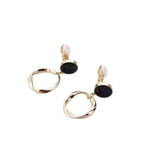 Stylishly-Luxurious-Korean-Clip-Earring-Puck-Vintage-for-Elegant-Women-Simple-Female-Ear-Clips-Jewelrybf1bad5e66e0cc26.jpeg