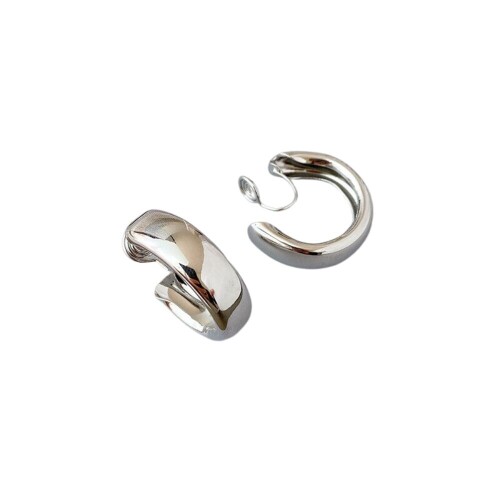 style-Vintage-Golden-Minimalist-C-Shape-Clip-on-Hoop-Earrings-Non-Pierced-Cute-Earrings-for-Women-Trend-Jewelry-Gifte6b5a0fc8d30cba6.jpeg