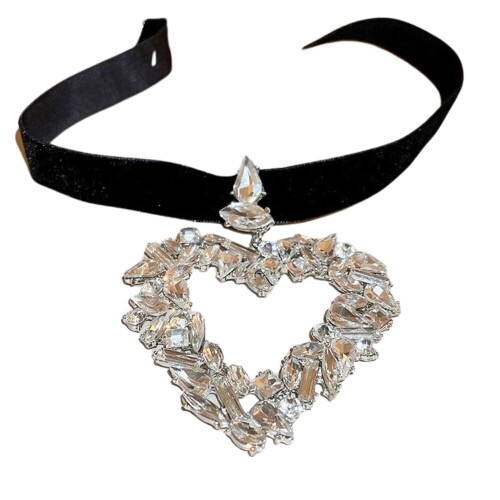 Shiny-Large-Crystal-Pendant-Heart-Necklace-For-Women-Black-Velvet-Choker-Necklaces-Valentines-Gift7b71cd6b64793d67.jpeg