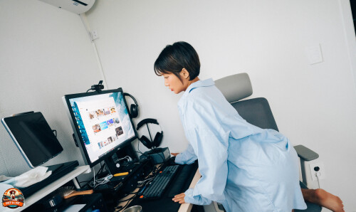 Booty-Queen---Girl-Friend-41406ef769a6c3897b.jpeg