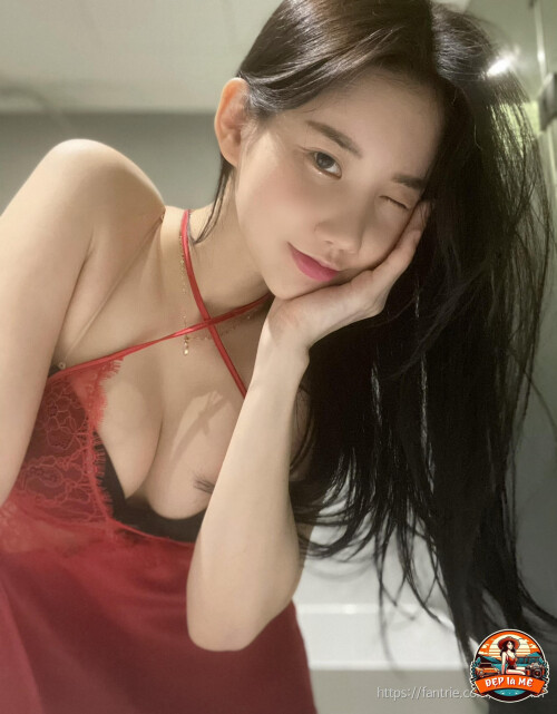 DJ-MIU-36391567c9707cbe240.jpeg
