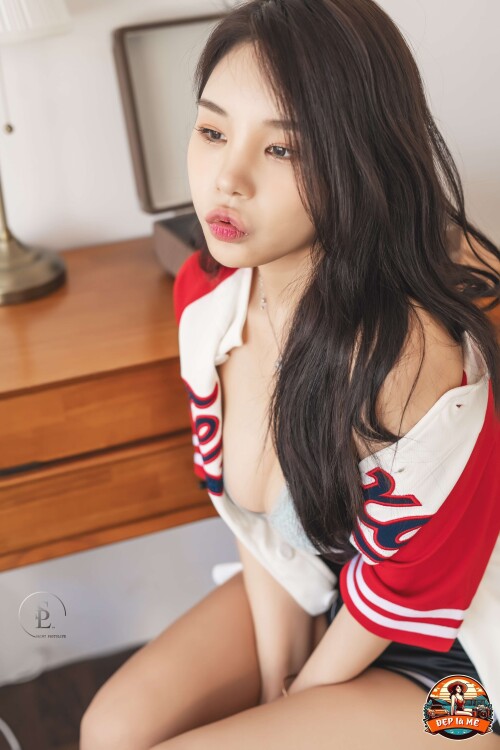 Zzyuri---Homebody-102eedb6c366d58d7f9.jpeg