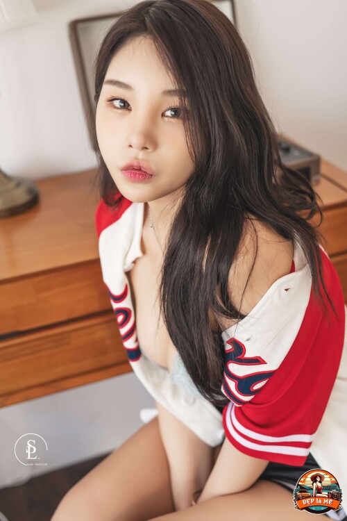 Zzyuri---Homebody-1037c99a26da355ef1d.jpeg