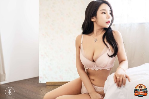Zzyuri---Homebody-319f0467a44e19f10e.jpeg